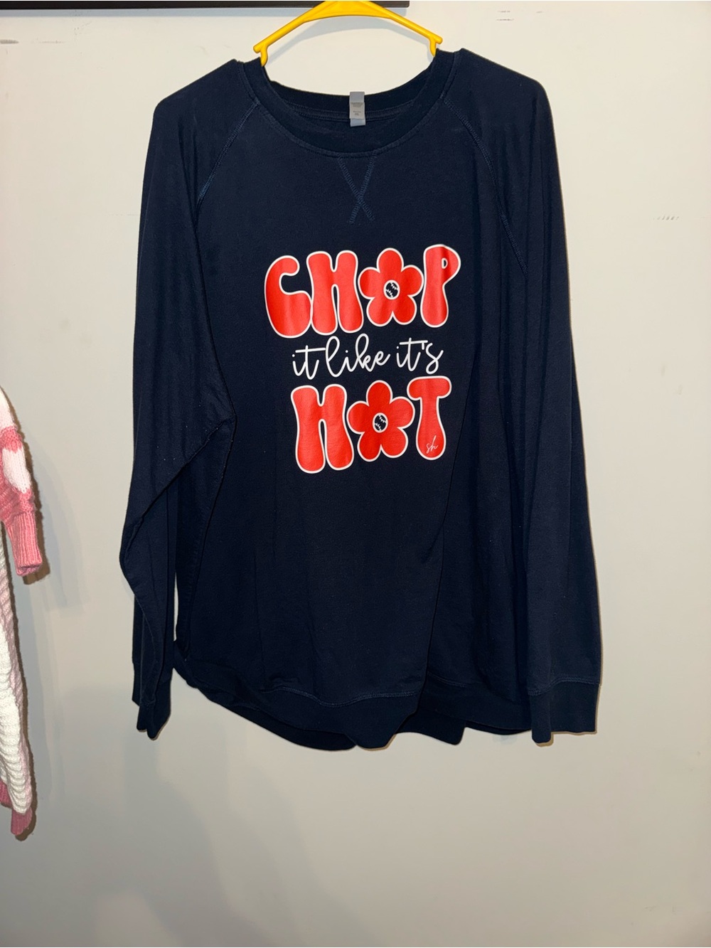 Black Graphic Sweatshirt "Chop It Like It's Hot"
